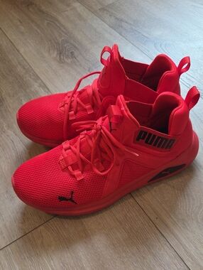 Puma Men’s Red Low-Top Athletic Sneakers
